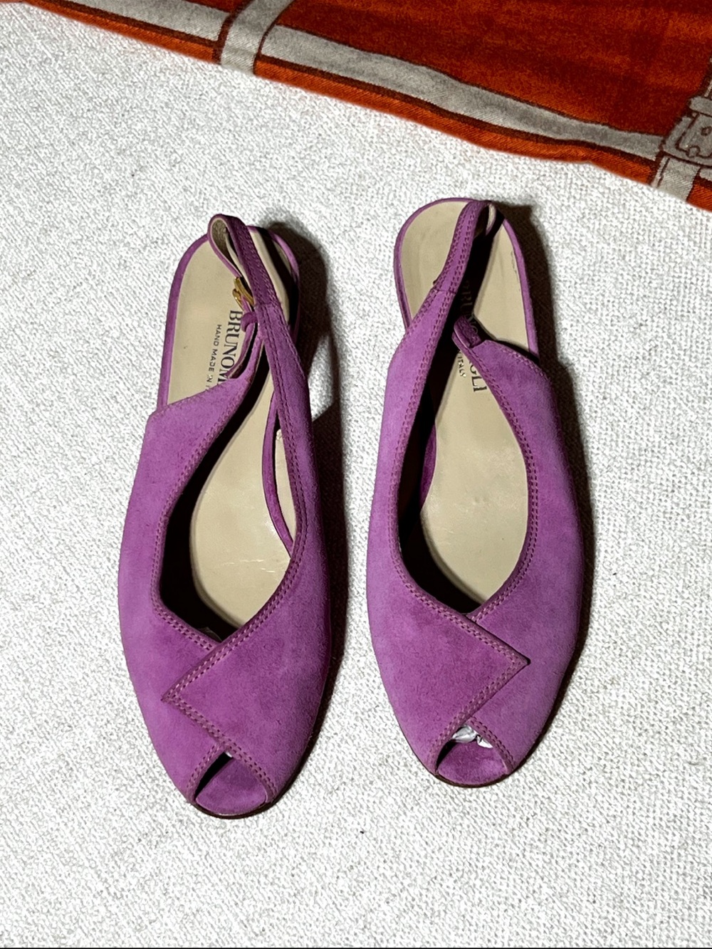 BRUNOMAGLI Handmade in Italy Womens Flats Sz 9